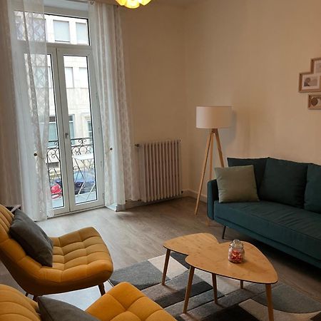 Appartement T4 70M2 - Meuble - Centre Ville - Proche Thermes Lons-le-Saunier Luaran gambar